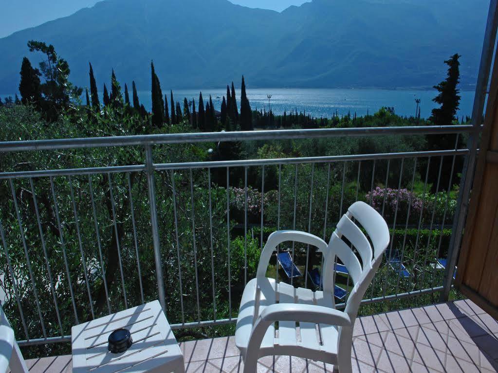 Hotel Rosemarie Limone sul Garda Exteriör bild