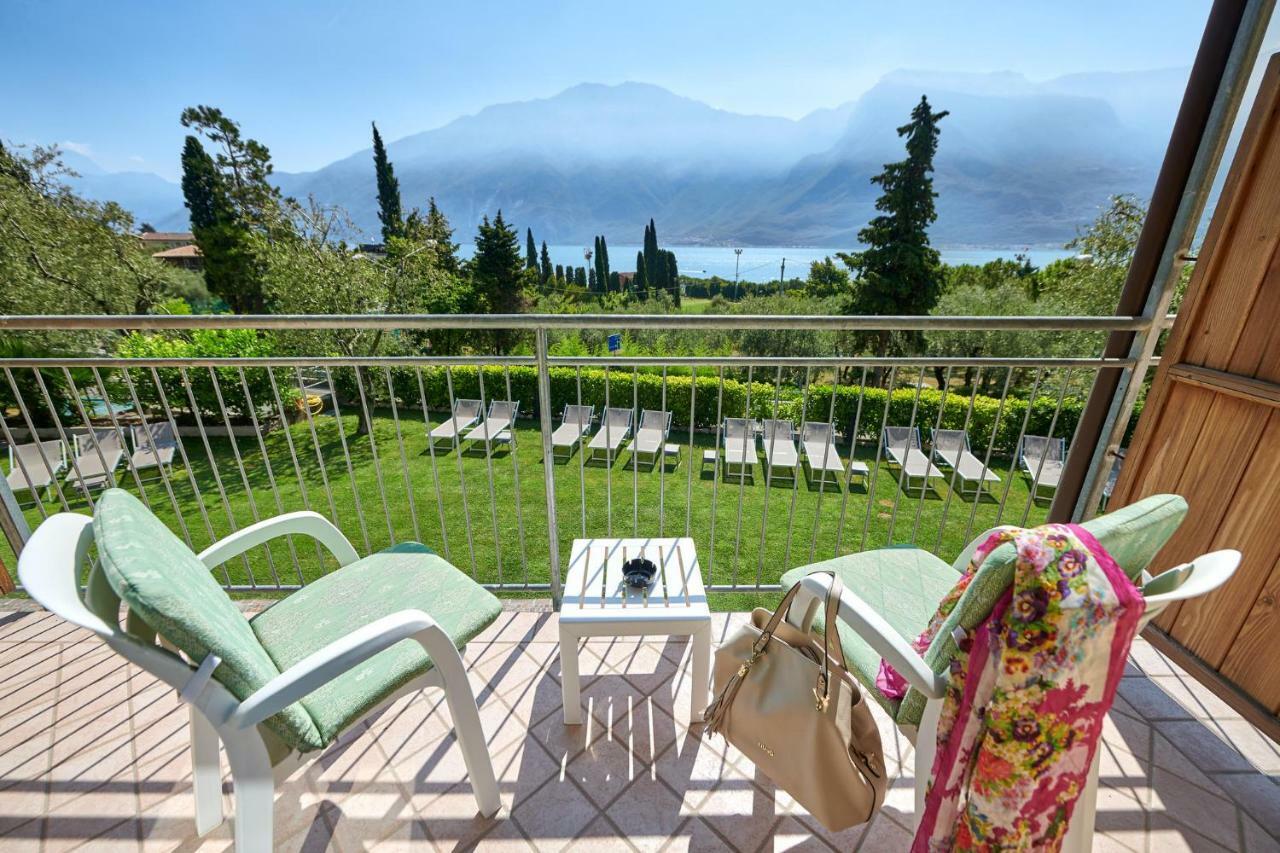 Hotel Rosemarie Limone sul Garda Exteriör bild