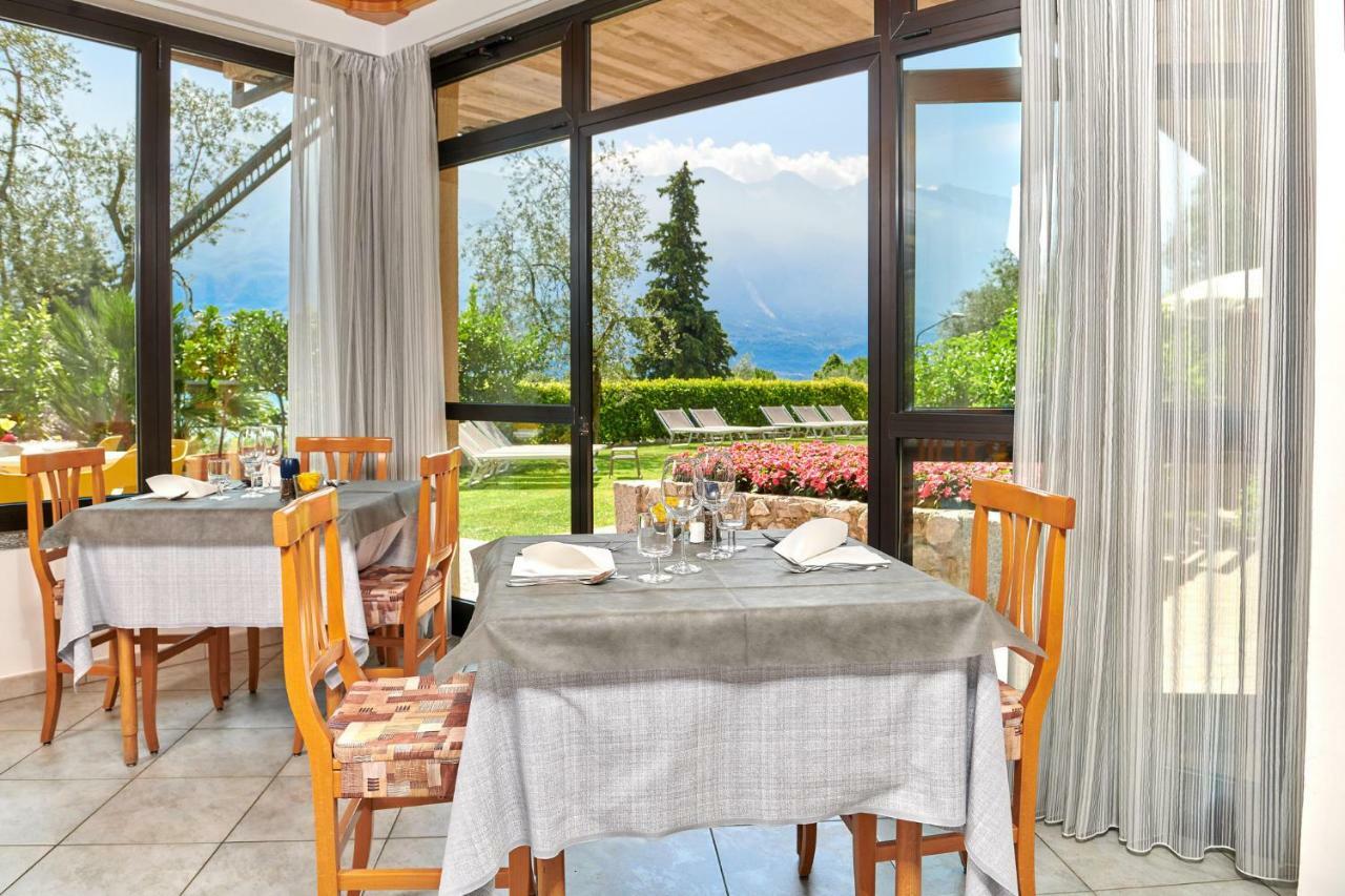 Hotel Rosemarie Limone sul Garda Exteriör bild